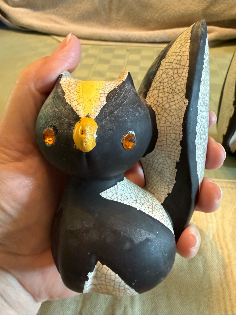 MCM Ceramic Skunk Salt & Pepper Shakers napco Jewel Eyes Crackle Glaze - Picture 5 of 7